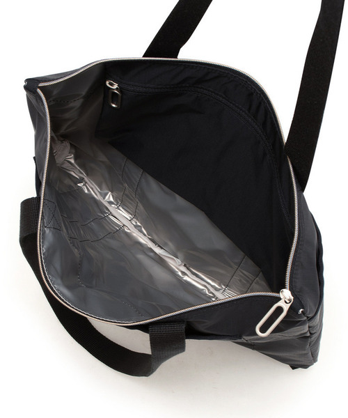 LeSportsac(レスポートサック)の「10TH ESSENTIAL MAGAZINE TOTE ブラックC(トートバッグ・レディース・ブラック・FREE)」の8枚目の写真