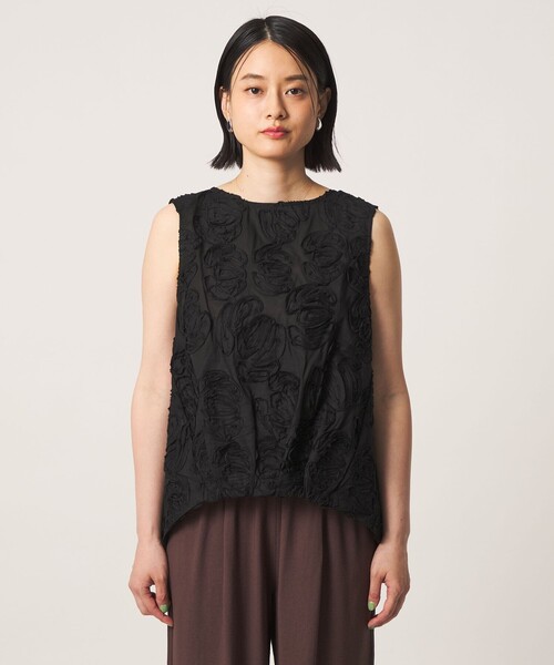 A DAY IN THE LIFE UNITED ARROWS(アデイインザライフユナイテッドアローズ)の「コットンテープ エンブロイダリー ノースリーブブラウス<A DAY IN THE LIFE>(シャツ/ブラウス・レディース・ブラック/オフホワイト・FREE)」の8枚目の写真