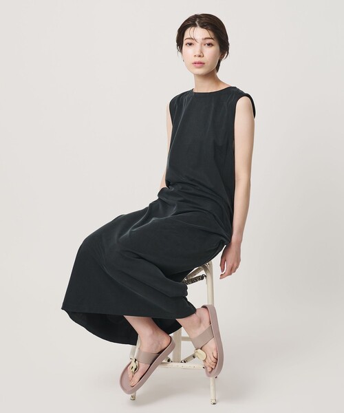 BEAUTY&YOUTH UNITED ARROWS(ビューティーアンドユースユナイテッドアローズ)の「<VOICES CULTURE>メタルモチーフ トング サンダル(サンダル・レディース・ライトピンク/ブラック・37/38)」の4枚目の写真