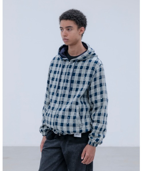 uniform experiment(ユニフォームエクスペリメント)の「STAR PRINT CHECK HOODED BLOUSON(ブルゾン・メンズ・インディゴブルー・1)」の2枚目の写真