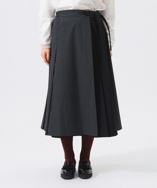 Gramicci(グラミチ)の「【別注】Gramicci / プリーツ スカート 26FW(スカート・レディース・ブラック系/ネイビー系・ONE SIZE)」の11枚目の写真