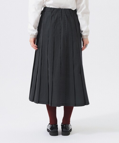 Gramicci(グラミチ)の「【別注】Gramicci / プリーツ スカート 26FW(スカート・レディース・ブラック系/ネイビー系・ONE SIZE)」の13枚目の写真