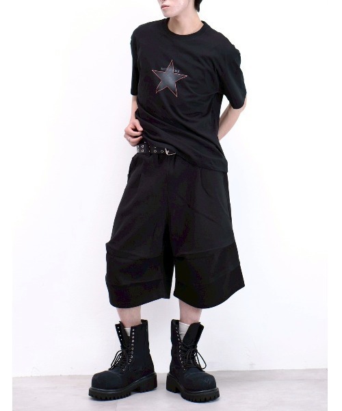 Chikashitsu +(チカシツプラス)の「【Chikashitsu +】volume tuck bermuda sweat pants (2color) / 【チカシツプラス】ボリュームタックバミューダスウェットパンツ(スウェットパンツ・メンズ・グレー/ブラック・ONE SIZE)」の11枚目の写真