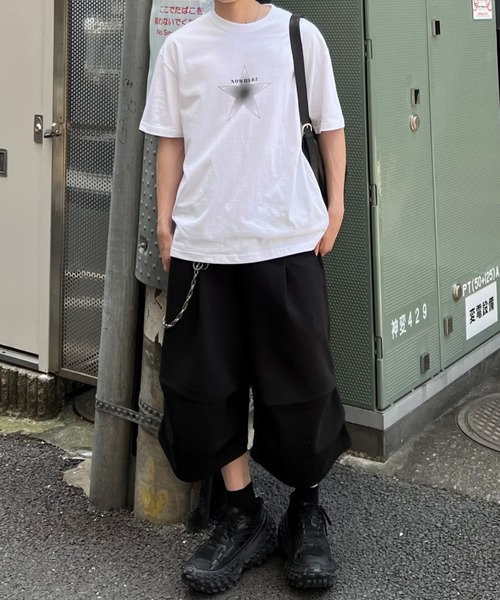 Chikashitsu +(チカシツプラス)の「【Chikashitsu +】volume tuck bermuda sweat pants (2color) / 【チカシツプラス】ボリュームタックバミューダスウェットパンツ(スウェットパンツ・メンズ・グレー/ブラック・ONE SIZE)」の9枚目の写真