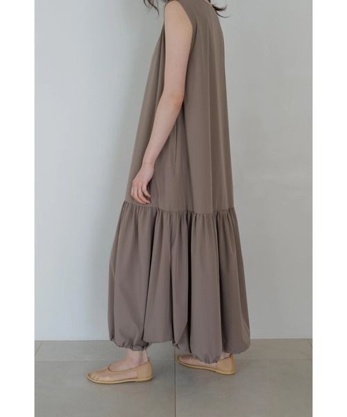 TRUNC(トランクエイティーエイト)の「Ice Touch Keyneck 2Way Dress(ワンピース・レディース・ベージュ/ブラック・FREE)」の8枚目の写真