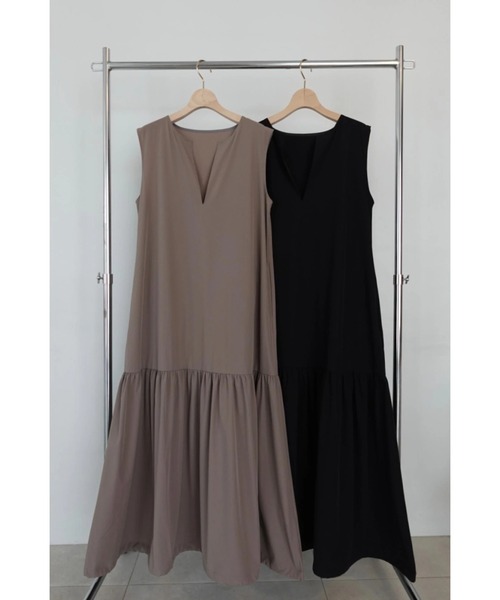 TRUNC(トランクエイティーエイト)の「Ice Touch Keyneck 2Way Dress(ワンピース・レディース・ベージュ/ブラック・FREE)」の11枚目の写真