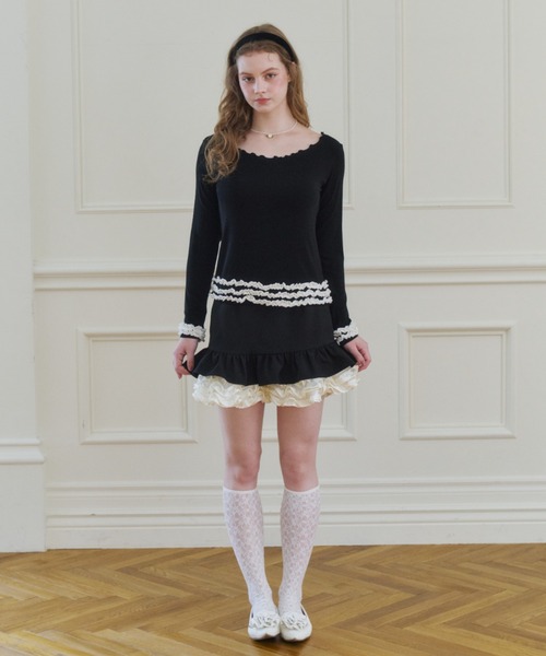 idem（イデム）の「whip frill tops / 配色フリルメロウカットソー（Tシャツ/カットソー・レディース・グレー/ブラック・FREE）」の9枚目の写真