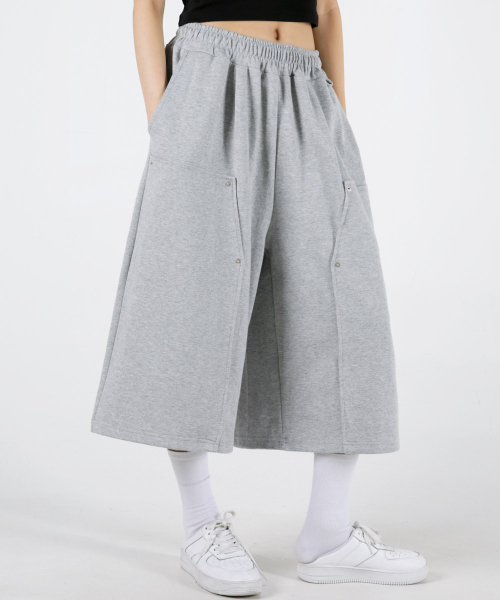 UMM（ウム）の「レディース リベットポイント ダブルニーバミューダパンツ 3COLOR（その他パンツ・メンズ・グレー系/ブラウン/ブラック・F）」の5枚目の写真