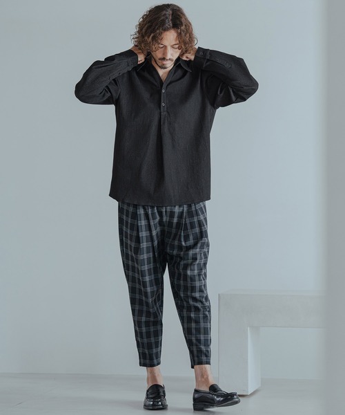 Magine(マージン)の「ms6582-Refined Stretch Denim Skipper Pullover Shirt スキッパープルオーバーシャツ(MGN-263-002)(シャツ/ブラウス・メンズ・ブラック/ダークインディゴブルー/ワンウォッシュ・44/46/48)」の7枚目の写真