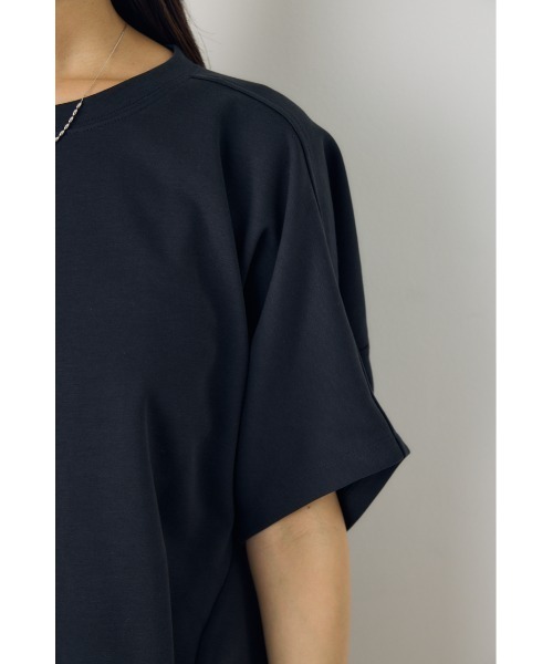 AZUL by moussy(アズールバイマウジー)の「【身長/骨格別着用画像あり】コクーンカットトップス 春服 夏服 秋服 シンプル 無地 大人カジュアル 二の腕カバー 体系カバー(Tシャツ/カットソー・レディース・ブラウン/ブラック/オフホワイト・FREE)」の20枚目の写真