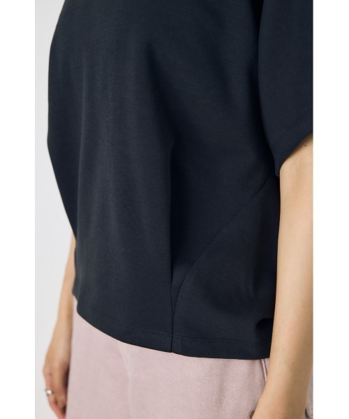 AZUL by moussy(アズールバイマウジー)の「【身長/骨格別着用画像あり】コクーンカットトップス 春服 夏服 秋服 シンプル 無地 大人カジュアル 二の腕カバー 体系カバー(Tシャツ/カットソー・レディース・ブラウン/ブラック/オフホワイト・FREE)」の21枚目の写真
