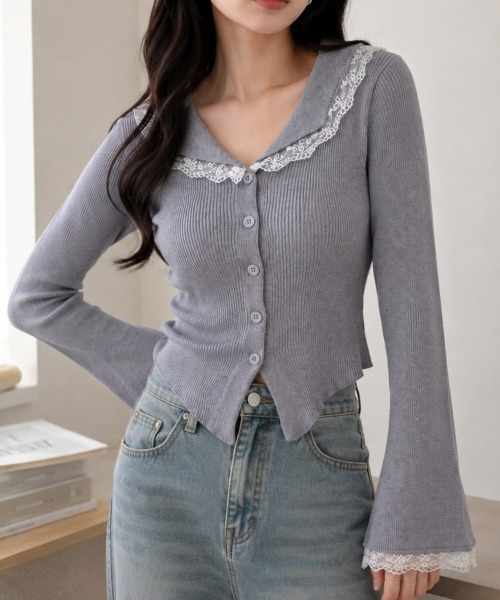 CLOTHY(クロシィ)の「【レイヤードいらずで、即フェミニン】レースレイヤードニットトップス(ニット/セーター・レディース・アイボリー/グレー/ブラック・FREE)」の1枚目の写真