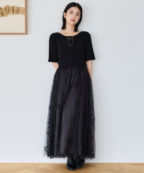 mysty woman(ミスティウーマン)の「チュール刺繍ニットワンピース5分袖 1081512(ワンピース・レディース・グレイッシュブルー/ブラック/アイボリー・FREE)」の15枚目の写真
