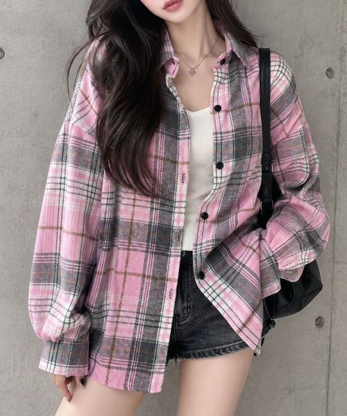 GLAMOROUS JANE(グラマラスジェーン)の「オーバーサイズチェックシャツ(シャツ/ブラウス・レディース・ピンク/ブルー/ネイビー/ブラック/レッド/ブラウン・FREE)」の5枚目の写真