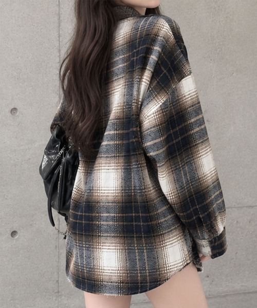 GLAMOROUS JANE(グラマラスジェーン)の「オーバーサイズチェックシャツ(シャツ/ブラウス・レディース・ピンク/ブルー/ネイビー/ブラック/レッド/ブラウン・FREE)」の18枚目の写真