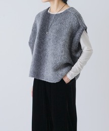 グラデーションニットベスト