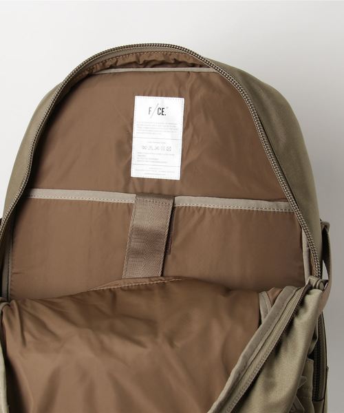 F/CE. (エフシーイー)の「F/CE. SATIN TRAVEL BP / エフシーイー サテントラベルバックパック(バックパック/リュック・メンズ・キャメル/ブラック/オリーブ/ネイビー/タン/グレー・FREE)」の19枚目の写真