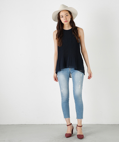 MOUSSY（マウジー）の「damage cropped Skinny（デニムパンツ・レディース・ブルー/ライトブルー・27inch/26inch/23inch/24inch/25inch）」の2枚目の写真