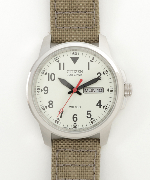 Citizen シチズン の Citizen ミリタリー エコドライブ アナログ腕時計 Wear