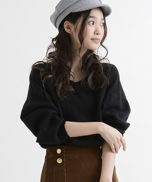 amelier MAJESTIC LEGON（アメリエルマジェスティックレゴン）の「【雑誌掲載】袖ボリュームプルオーバー（ニット/セーター・レディース・ピンクベージュ/オフホワイト/モカ/キャメル/ライトグレー/サックスブルー/ブラック/ライトピンク/アイボリー・FREE）」の4枚目の写真