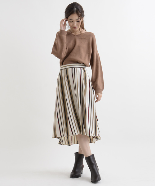 amelier MAJESTIC LEGON（アメリエルマジェスティックレゴン）の「【雑誌掲載】袖ボリュームプルオーバー（ニット/セーター・レディース・ピンクベージュ/オフホワイト/モカ/キャメル/ライトグレー/サックスブルー/ブラック/ライトピンク/アイボリー・FREE）」の18枚目の写真