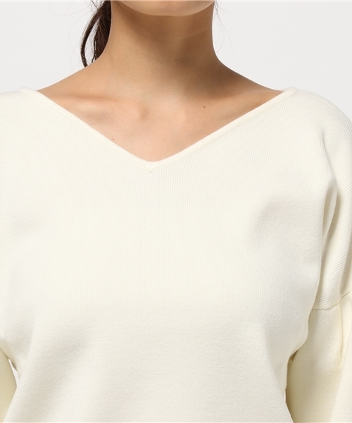 amelier MAJESTIC LEGON（アメリエルマジェスティックレゴン）の「【雑誌掲載】袖ボリュームプルオーバー（ニット/セーター・レディース・ピンクベージュ/オフホワイト/モカ/キャメル/ライトグレー/サックスブルー/ブラック/ライトピンク/アイボリー・FREE）」の13枚目の写真