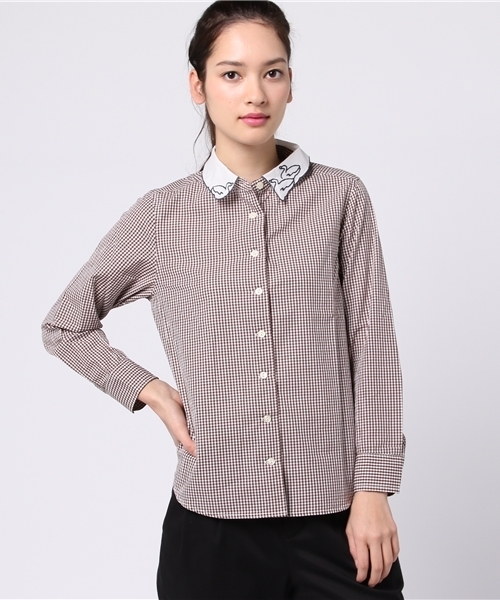 POU DOU DOU（プードゥドゥ）の「スワン刺繍シャツ（シャツ/ブラウス・レディース・ブラウン/ブラック/オフホワイト/ブルー/ネイビー・3）」の4枚目の写真