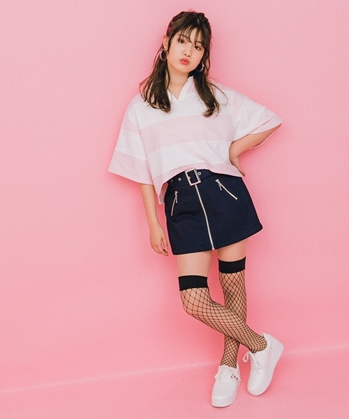 WEGO（ウィゴー）の「WEGO/厚底ロゴスニーカー（スニーカー・レディース・ホワイト/ブラック/シルバー・LARGE/MEDIUM）」の4枚目の写真