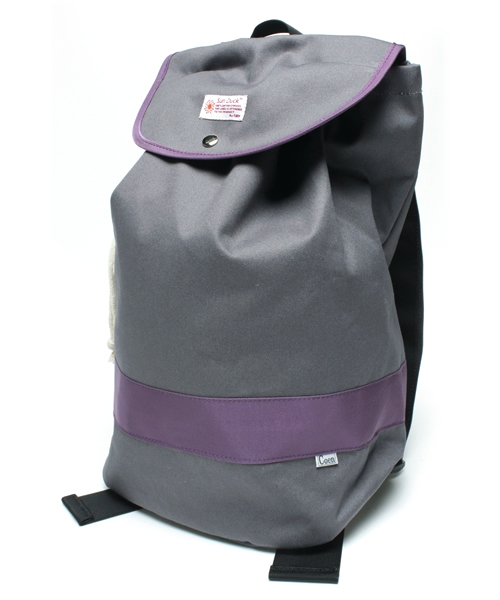 coen(コーエン)の「SUN DUCK デイパック(バックパック/リュック・メンズ・レッド/オリーブ/コバルトブルー/ネイビー/ブラック/グレー/ナチュラル/ブラウン・フリー)」の3枚目の写真