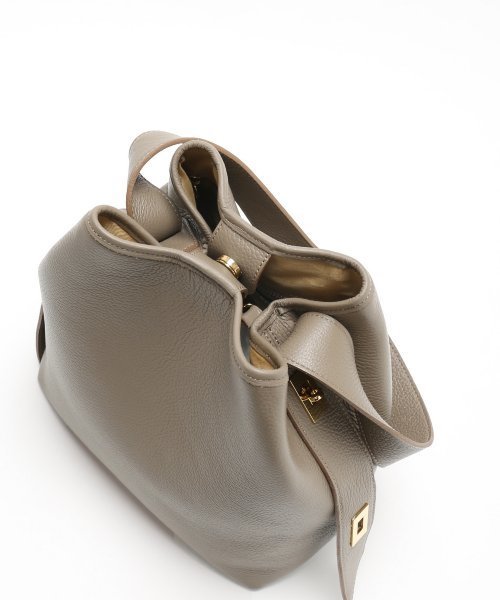 VIOLAd'ORO（ヴィオラドーロ）の「【WEB限定】VIOLA d'OROショルダーバッグ（ショルダーバッグ・レディース・ブラック/ベージュ・FREE）」の21枚目の写真