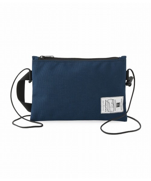 ADAM ET ROPE'（アダムエロペ）の「Samuel Halbers サコッシュ/UNISEX（ショルダーバッグ・メンズ・ブラック/スミクロ/グリーン系その他2/ブルー系その他4/ネイビー/オレンジ/グリーン系その他・FREE）」の6枚目の写真