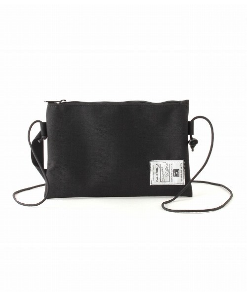 ADAM ET ROPE'（アダムエロペ）の「Samuel Halbers サコッシュ/UNISEX（ショルダーバッグ・メンズ・ブラック/スミクロ/グリーン系その他2/ブルー系その他4/ネイビー/オレンジ/グリーン系その他・FREE）」の2枚目の写真