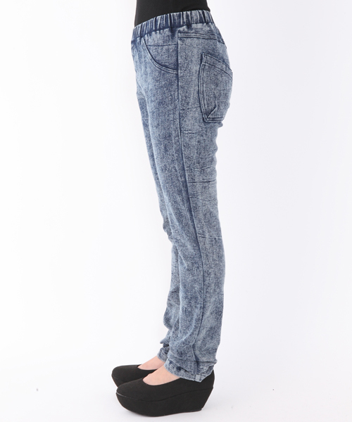 Kastane（カスタネ）の「スキニーパンツ（その他パンツ・レディース・インディゴブルー/ケミカルウォッシュ/ターコイズブルー/レッド/サンドベージュ/ブラック/イエロー/ベージュ/ピンク/ブルー/アニマル/その他1・SMALL/MEDIUM）」の15枚目の写真