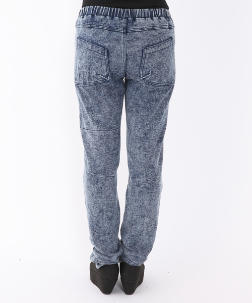 Kastane（カスタネ）の「スキニーパンツ（その他パンツ・レディース・インディゴブルー/ケミカルウォッシュ/ターコイズブルー/レッド/サンドベージュ/ブラック/イエロー/ベージュ/ピンク/ブルー/アニマル/その他1・SMALL/MEDIUM）」の19枚目の写真