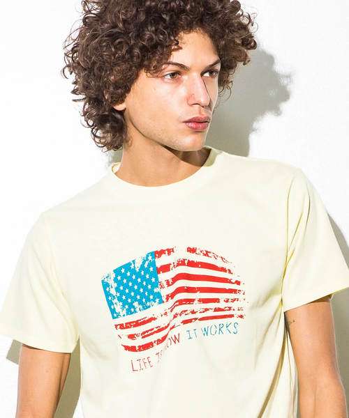 AZ by junhashimoto（エーゼイ バイ ジュンハシモト）の「AZ by junhashimoto(エーゼイ バイ ジュンハシモト)プリントＴシャツ（Tシャツ/カットソー・メンズ・オフホワイト/ピンク/ライトイエロー・LARGE/MEDIUM/SMALL/X-LARGE）」の9枚目の写真