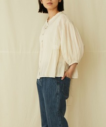 puff-sleeve blouse