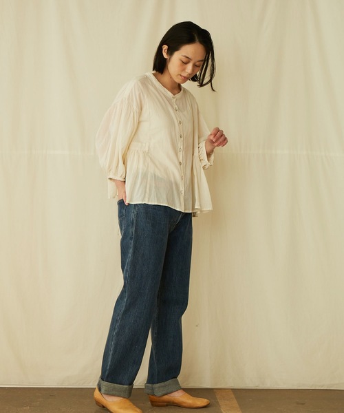 IKKUNA(イクナ)の「puff-sleeve blouse(シャツ/ブラウス・レディース・ナチュラル/コバルトブルー/コーラルピンク/チャコールグレー/ホワイト・1)」の17枚目の写真