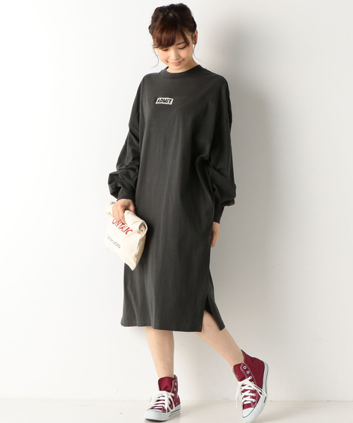 archives(アルシーヴ)の「ボックスロゴ刺繍BIGワンピース(ワンピース・レディース・グレー/チャコールグレー/ブルー・MEDIUM)」の4枚目の写真