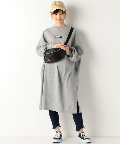 archives(アルシーヴ)の「ボックスロゴ刺繍BIGワンピース(ワンピース・レディース・グレー/チャコールグレー/ブルー・MEDIUM)」の5枚目の写真