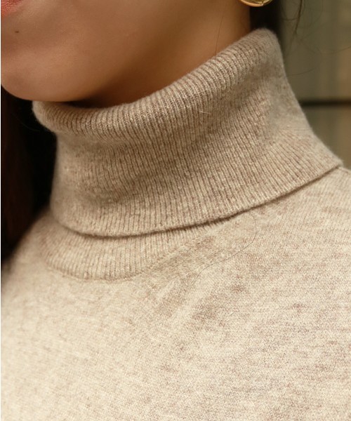 TODAYFUL（トゥデイフル）の「スリーブレスタートルニットドレス