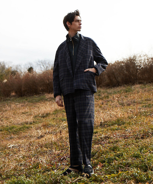 MAISON SPECIAL（メゾンスペシャル）の「ドルマンスリーブハーフジッププルオーバー 【MAISON SPECIAL/メゾンスペシャル】（シャツ/ブラウス・メンズ・ブラック・44/46/48）」の4枚目の写真