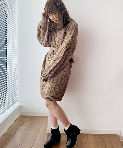 apres jour（アプレジュール）の「ベルト付きケーブルニットワンピース【ZOZOTOWN限定アイテム】19AW★（ワンピース・レディース・ベージュ/ボルドー/モカ/ラベンダー/ライトベージュ/ダークブラウン・フリー）」の21枚目の写真