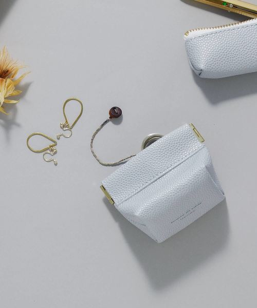 HIGHTIDE（ハイタイド）の「Grains de sable ミニケース コインケース 小銭入れ ポーチ（コインケース・レディース・グレー/ネイビー/キャメル・FREE）」の7枚目の写真