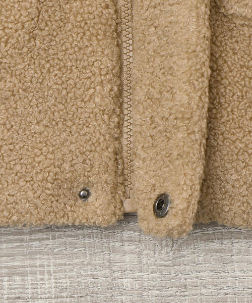 coen(コーエン)の「【coen キッズ / ジュニア】中綿プードルボアコート(ボアジャケット)(ノーカラージャケット・キッズ・ベージュ/ネイビー・110/130/150)」の11枚目の写真