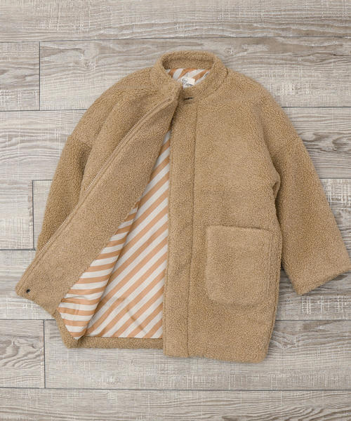 coen(コーエン)の「【coen キッズ / ジュニア】中綿プードルボアコート(ボアジャケット)(ノーカラージャケット・キッズ・ベージュ/ネイビー・110/130/150)」の16枚目の写真