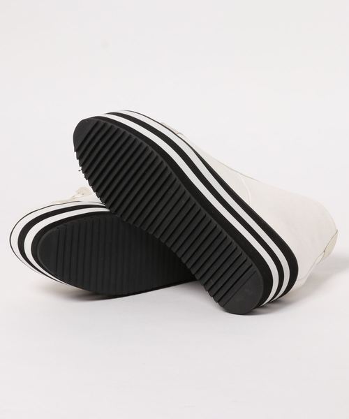 byあしながおじさん（バイアシナガオジサン）の「〈ｂｙあしながおじさん〉厚底ハイカットスニーカー（スニーカー・レディース・ホワイト/ブラック/ベージュ・22.5cm/23.5cm/24.5cm/23.0cm/24.0cm）」の5枚目の写真