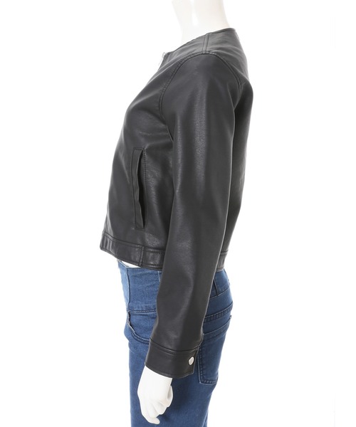 fifth(フィフス)の「ノーカラーフェイクレザージャケット(ライダースジャケット・レディース・ベージュ/ブラック・MEDIUM)」の15枚目の写真