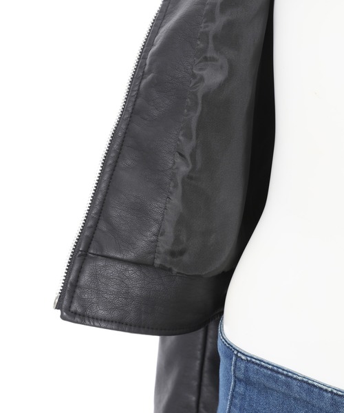 fifth(フィフス)の「ノーカラーフェイクレザージャケット(ライダースジャケット・レディース・ベージュ/ブラック・MEDIUM)」の3枚目の写真