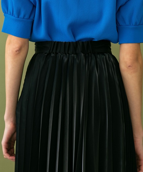 UNITED TOKYO（ユナイテッドトウキョウ）の「ラストレスプリーツスカート（スカート・レディース・シルバー/ブラック/ベージュ・2/1）」の16枚目の写真