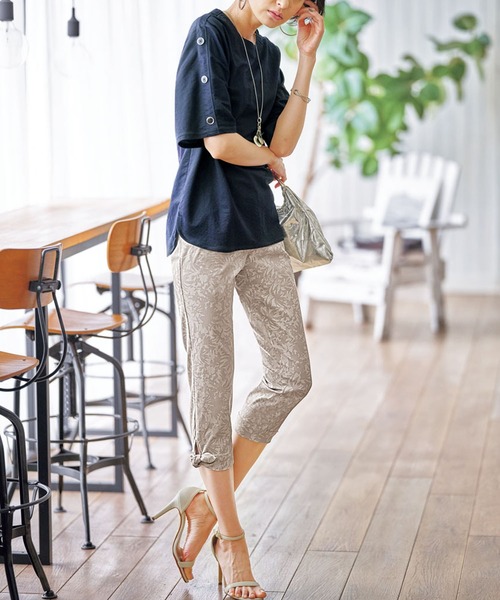 BELLUNA PLUS(ベルーナ)の「ストレッチ裾リボンクロップドパンツ股下48cm(その他パンツ・レディース・ブラック/ネイビー/オフホワイト/カーキ/その他/ストライプ/グレイッシュベージュ/ブルー系その他/グレー系その他・SMALL/MEDIUM/LARGE/X-LARGE)」の19枚目の写真